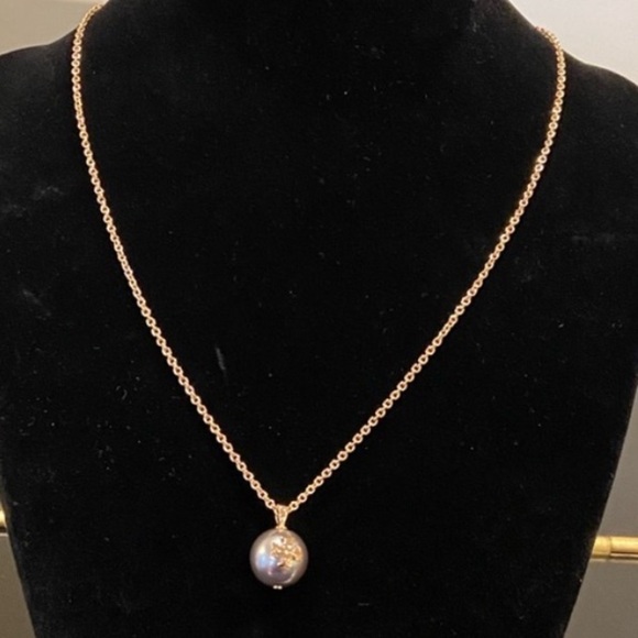 Tory Burch Authentic Timeless Classic Luxe Preppy Gray Pearl Chain Necklace - Picture 5 of 11
